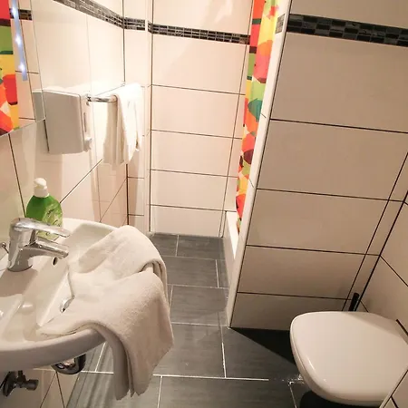 D\u00fcsseldorfer Apartment *